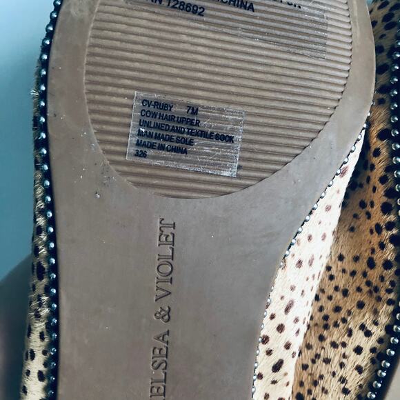 Chelsea & Violet 'Ruby' Women's 7 Calf Hair Leopard Print Ballet Flat - Picture 5 of 10